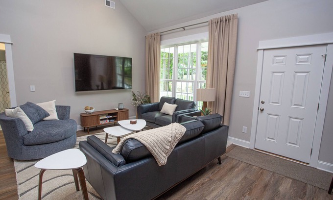 Camden Casa | Private, modern and NEW 3-bedroom house in charming Camden