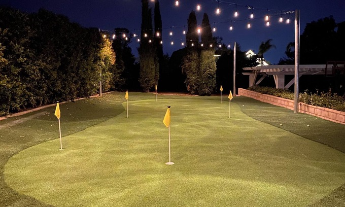 Temecula Casa | Private modern barn custom home, mini golf, ping pong.sleeps 16. Best location.