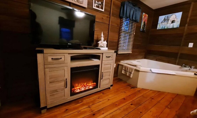 Fancy Gap Cabina | Private Mountain Nook w/Jacuzzi - Cabin 6