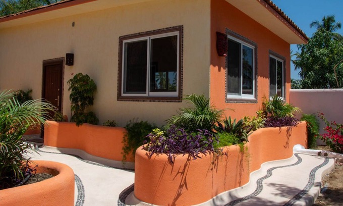 Ixtapa - Zihuatanejo Casa | Private new CASITA, A/C, pool, beach access, private patio & nearby restaurants.