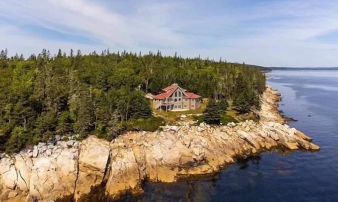 Chester Casa | Private Nordic Spa Villa with Hot Tub and Sauna