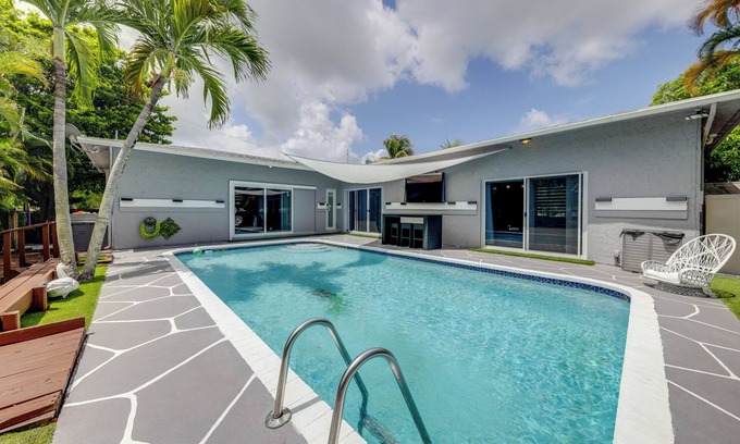 West Park Casa | Private Oasis in West Park Near the Beach!