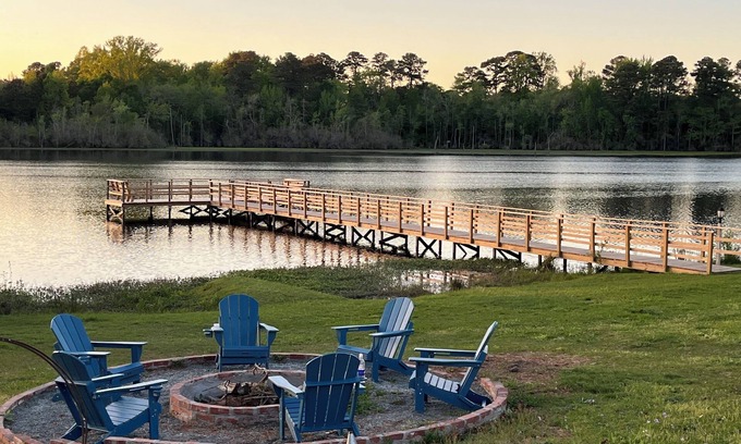 Benson Casa | Private Oasis w/Pool, Kayaks, Dock, and Stocked Bass Waiting to be Caught!