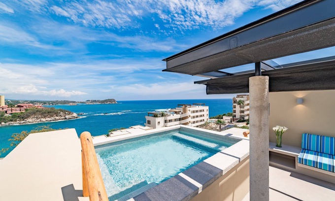 Santa Maria Huatulco Condominio | Private Oceanview Splash Pool & Beach Access