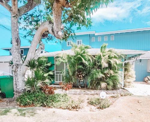 Coconut Grove Casa | Private One Bedroom Side House close to Kailua
