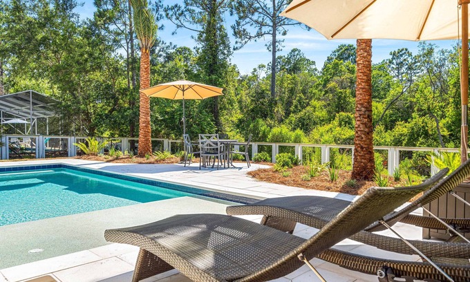 Sugarwood Beach Casa | Private Outdoor Oasis with Pool. 2 Minutes to Beach. LSV and Bikes