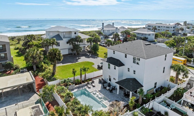 Vilano Beach Casa | Private Pool - 3 En-Suite King Bedrooms + Bunkroom for 4 - Steps from the Beach
