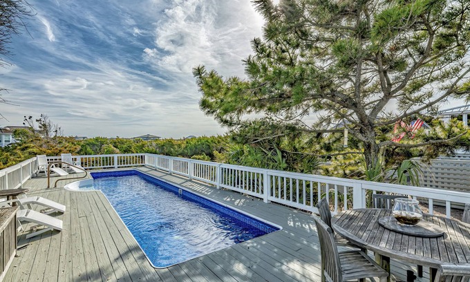 West Beach Casa | Private pool and views of the ocean on West Beach BHI!