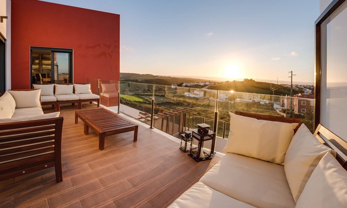 Barril de Baixo Casa | Private pool, chill out spaces, stunning views