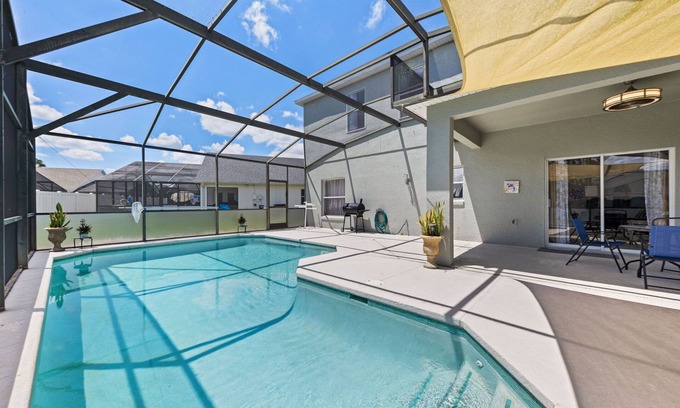 Cumbrian Lakes Apartamento | Private Pool*Game Room*Close to Disney!