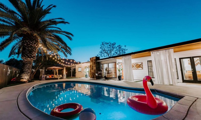 La Mesa Casa | Private Pool Hot Tub BBQ Chef’s Kitchen CentralSD 4 mins to SDSU