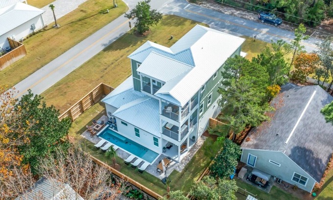 Gulfview Heights Casa | Private Pool, LSV, Bikes, BRAND NEW! Walk to Beach in Blue Mountain!