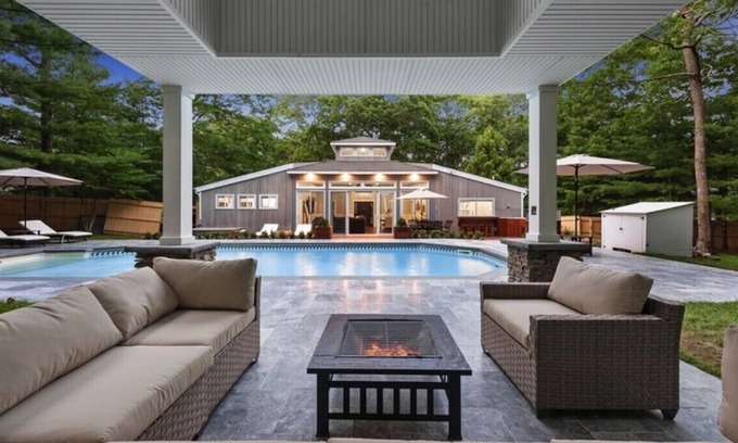 Springs Casa | PRIVATE POOL ~ PERFECT HAMPTONS GETAWAY ~ WBH