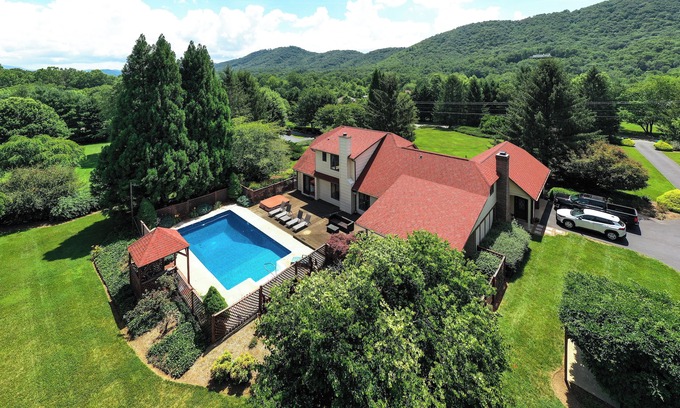 Fletcher Casa | Private Pool, Sleeps 14, Game Room, Hot Tub