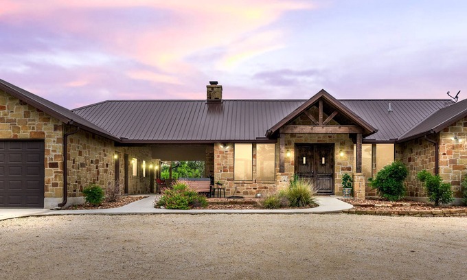 Sabinal Casa | Private pool, volleyball, basketball, outdoor fireplace & less than 5-minute drive to THE Frio River