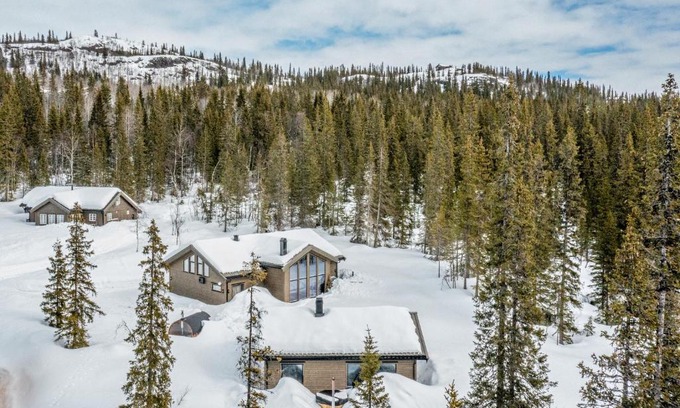 Oystre Slidre Casa | Private Room in Beautiful Mountain Home w/Sauna