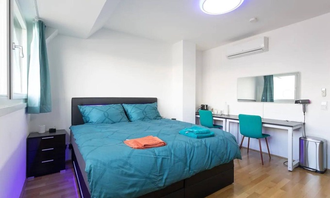 Favoriten Apartamento | Habitación privada en el apartamento cerca del centro de la ciudad.
