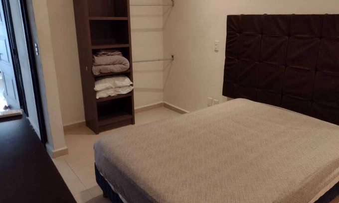 Puerto Juarez Apartamento | Private Room for Nomads-Travelres-Professionals at Xharly's Apartment