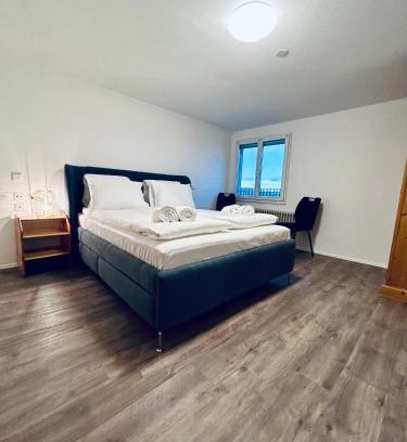 Heiden Casa | Private room with Bathroom and Lake View in Guest House