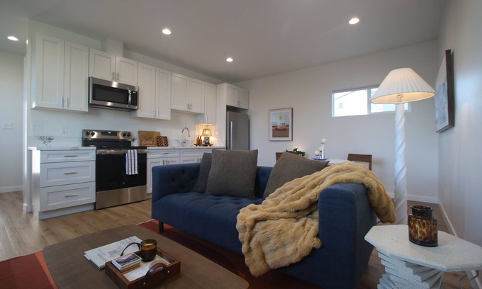 Northwest San Pedro Casa | Private San Pedro ADU—Brand-New, Furnished, Safe and Quiet Neighborhood Comfort