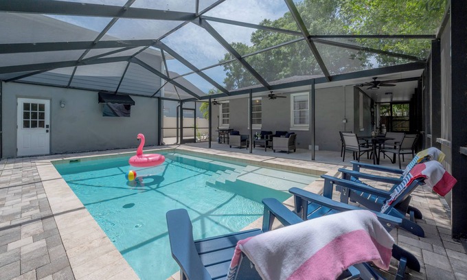 Virginia Park Casa | Private Screened in Pool with Main and Guest House