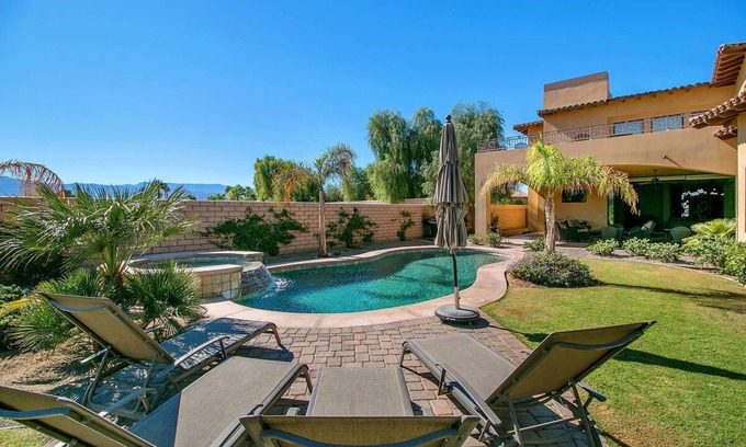 Bermuda Dunes Casa | LA finca más grande dentro del vecindario de Laguna Seca Estates