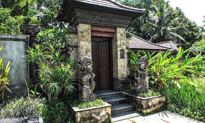 Melayang Villa | Private Secluded Pool Villa w/ Massage Room