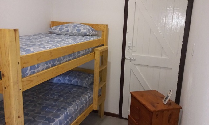Jeffreys Bay Apartamento | Private,Self checkout, 800m from the beach and Attractions