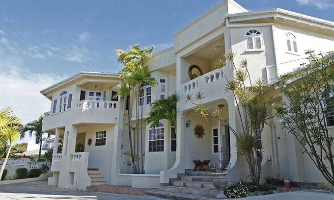 Holder's Hill Villa | Privado, sereno e impresionante!Costa oeste