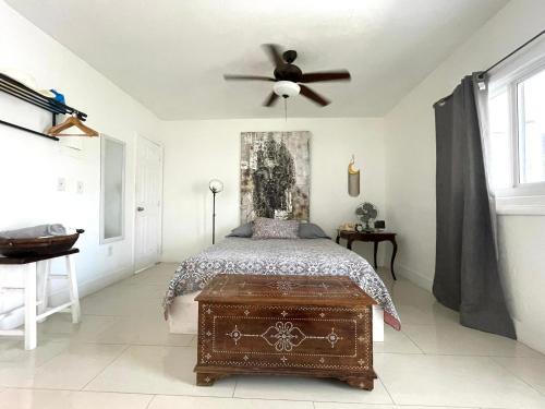 Coral Way Apartamento | Private Studio blocks from Coconut Grove