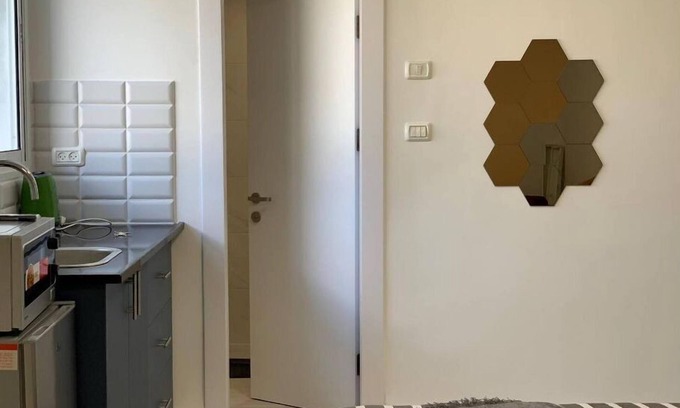 Haifa Apartamento | Private stylish&Modern Double Bed Apartment&NTFLIX 26