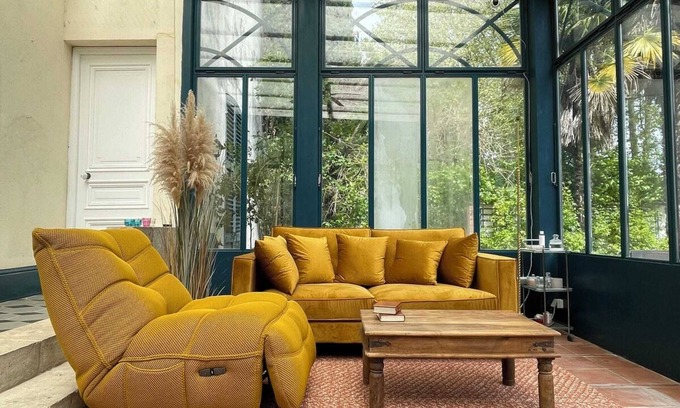 Corbeilles Cama Y Desayuno | Private suite at Domaine des Étoiles du Gâtinais