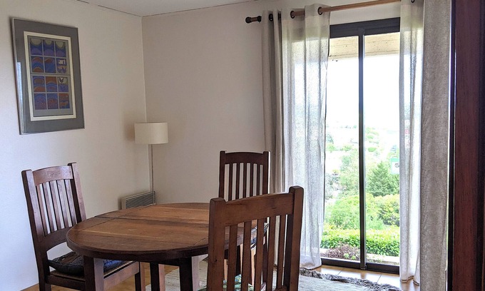 Monflanquin Apartamento | Private suite in a deep French countryside village.