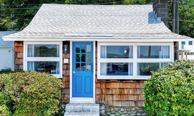 Waterford Cabaña | Private Two-Bedroom Cottage