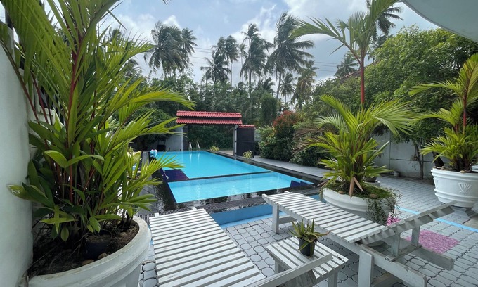 Kaduruduwa Villa | Private Villa for Families or Groups Stay nNear unawatuna Beach 5Bed rooms pool