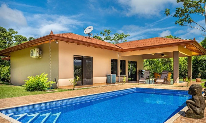 Ciudad Cortes Casa | GOLF GRATUITO / CHALET PRIVADO / GIM HIDDEN