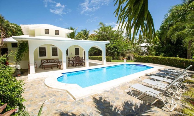 Cabarete Villa | Private Villa in Encuentro Beach with pool