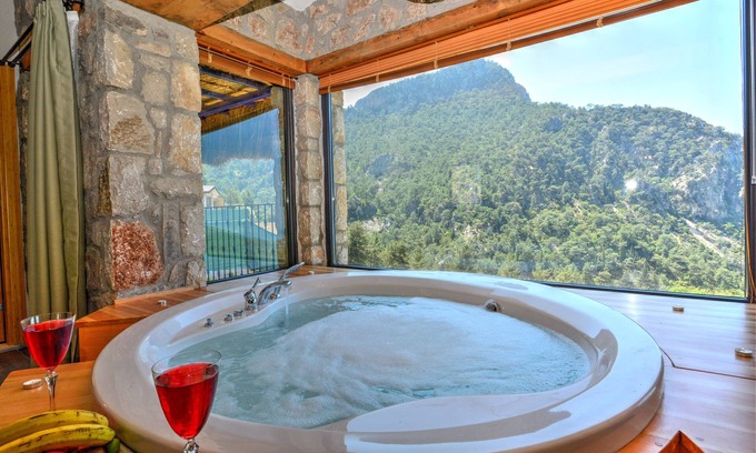 Faralya Villa | Villa privada Oliver con vista lugar ideal para una luna de miel o un viaje romántico