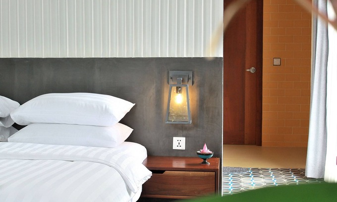 Sangkat Sla Kram Casa | Private Villa with Skybar and Restaurant