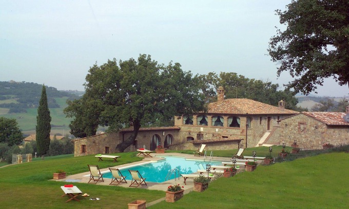 Pienza Villa | Casa de vacaciones privada con piscina privada, internet, A/C, TV, patio, cerca de Montepulciano