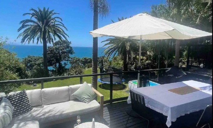 Stanmore Bay Casa | Private Water Front Paradise