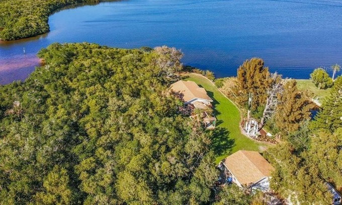 Southside Rural Community Cabaña | Private Waterfront Home - Direct Access to Tampa Bay