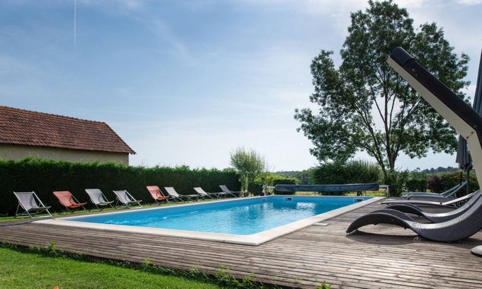Eygurande-et-Gardedeuil Casa | Privatiser un Domaine Avec Piscine Chauffée
