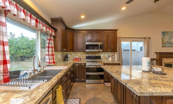 Chino Hills Casa | Professionally Cleaned Cozy Home*Gateway*Two parking garage