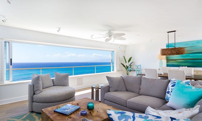Diamond Head - Kapahulu - St. Louis Condominio | Decoración profesional, frente a la playa, Unidad doble en el piso 18.