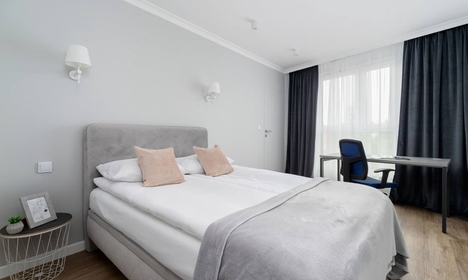Pradnik Czerwony Apartamento | Promienistych 2 | Stylish Apartment | Parking