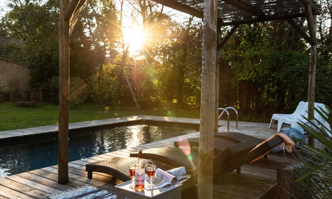 Saint-Martin-de-Gurson Casa | PROMO! CHARMING VILLAGE HOUSE! Heated pool, spa, garden, St Emillion