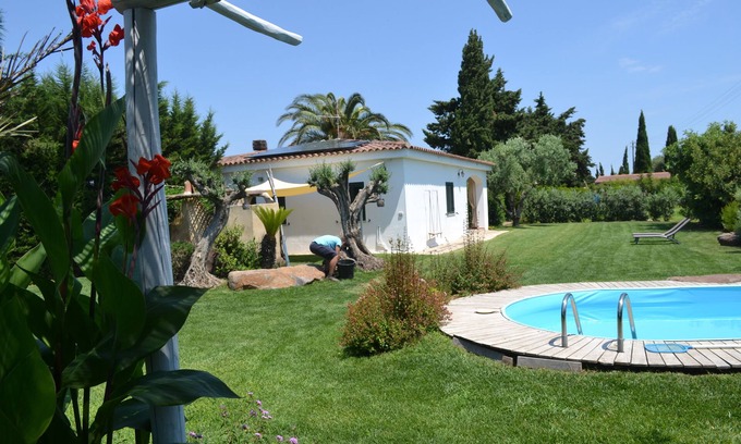 Orosei Villa | casa de campo con piscina en el campo a pocos pasos del mar