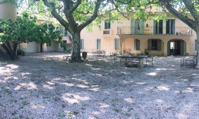 Cabannes Otro | PROMOCIÓN Mas en el campo en el corazón de Provenza