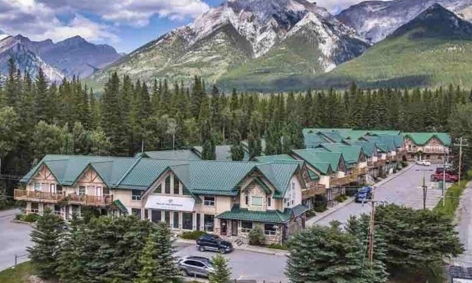 Harvie Heights Casa | Promotion ongoing!❤Family Fun Private Banff Close EntireThome❤
